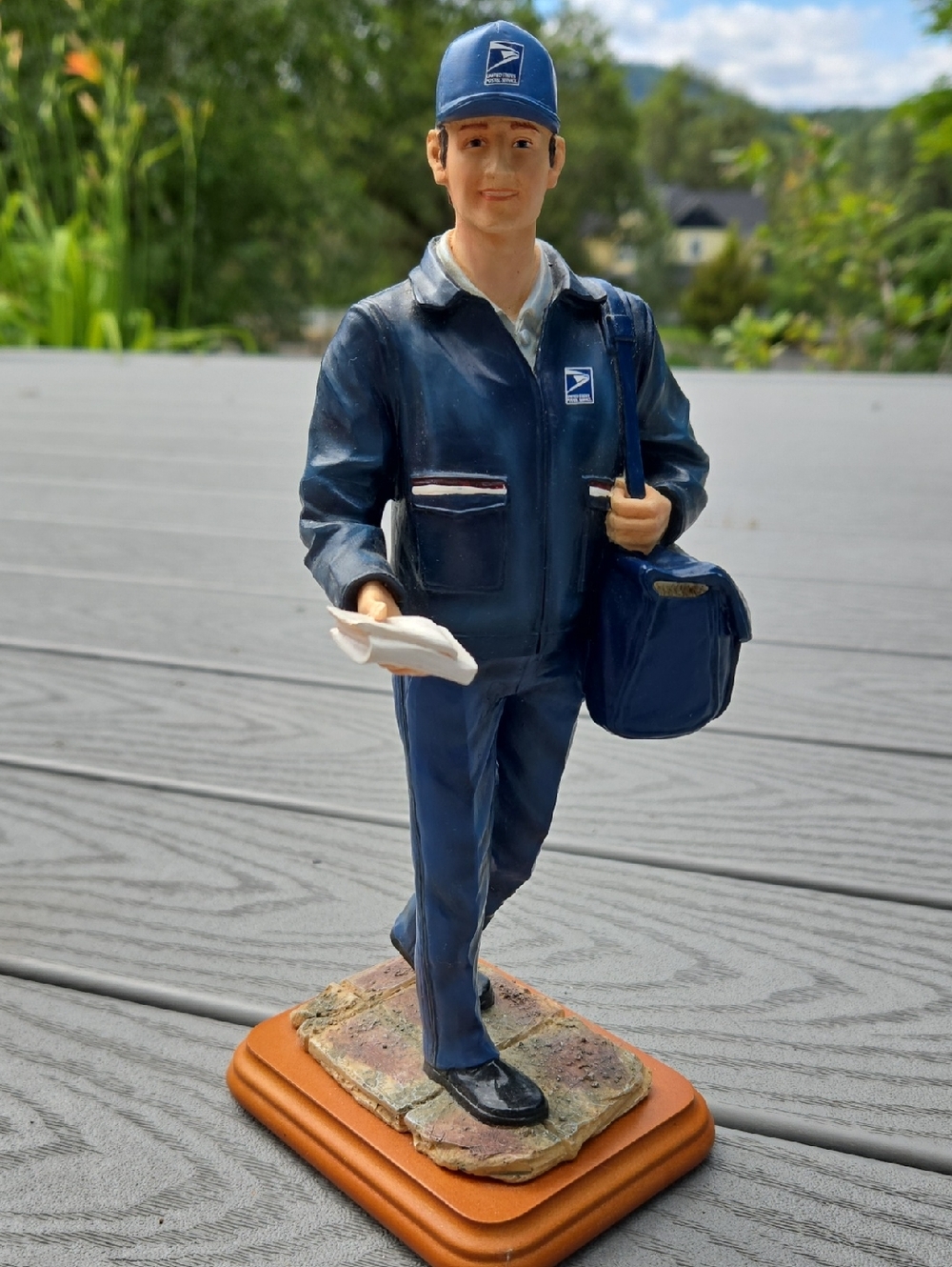 RARE #1/1369 Vanmark USPS Neighborhood Friend Mailman Figurine VTG2000 (BIN 010)